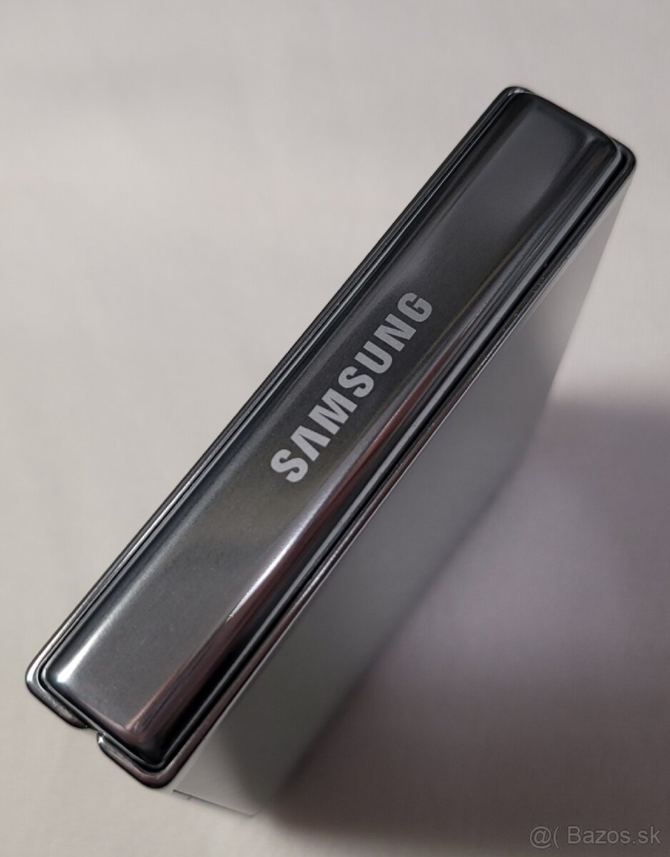 Samsung Galaxy Z Flip 5 256Gb - 8