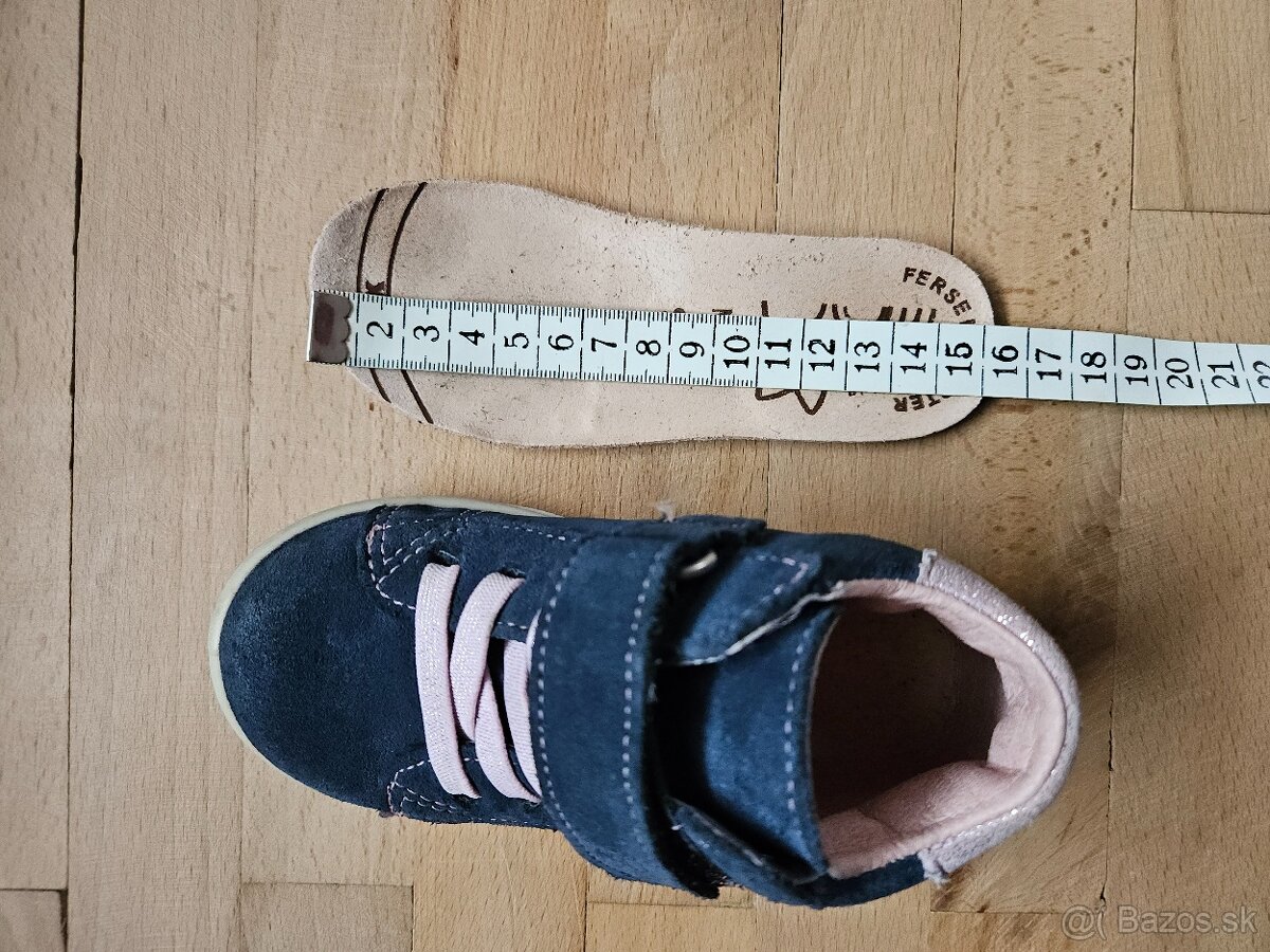 Topánky veľ. 23, 2x - 8