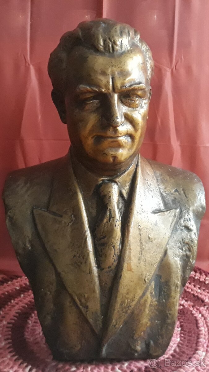 Busta "Klement Gottwald"...Viktor Dobrovolný 1949... - 8