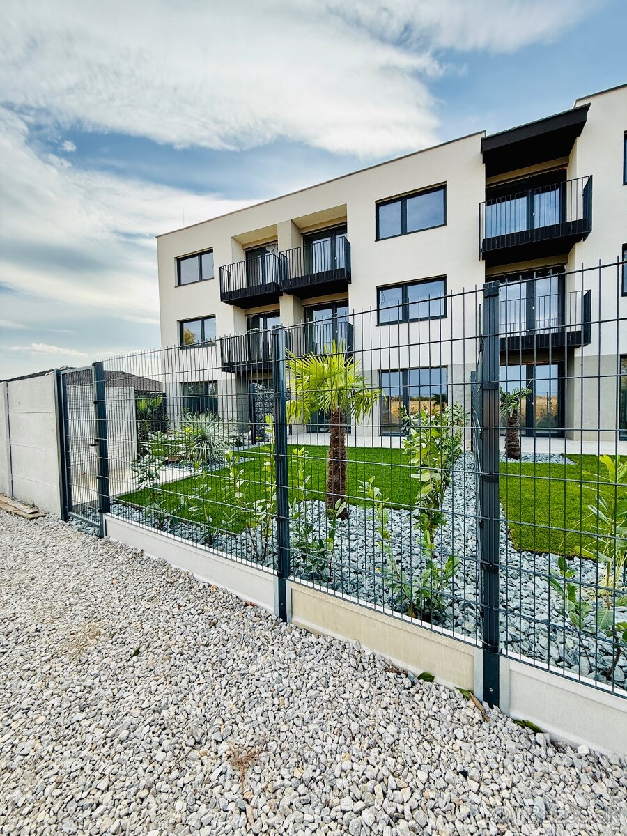 2 izbové byty Galanta - 8