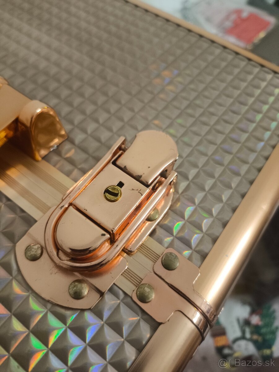 Kozmetický kufrík - 8