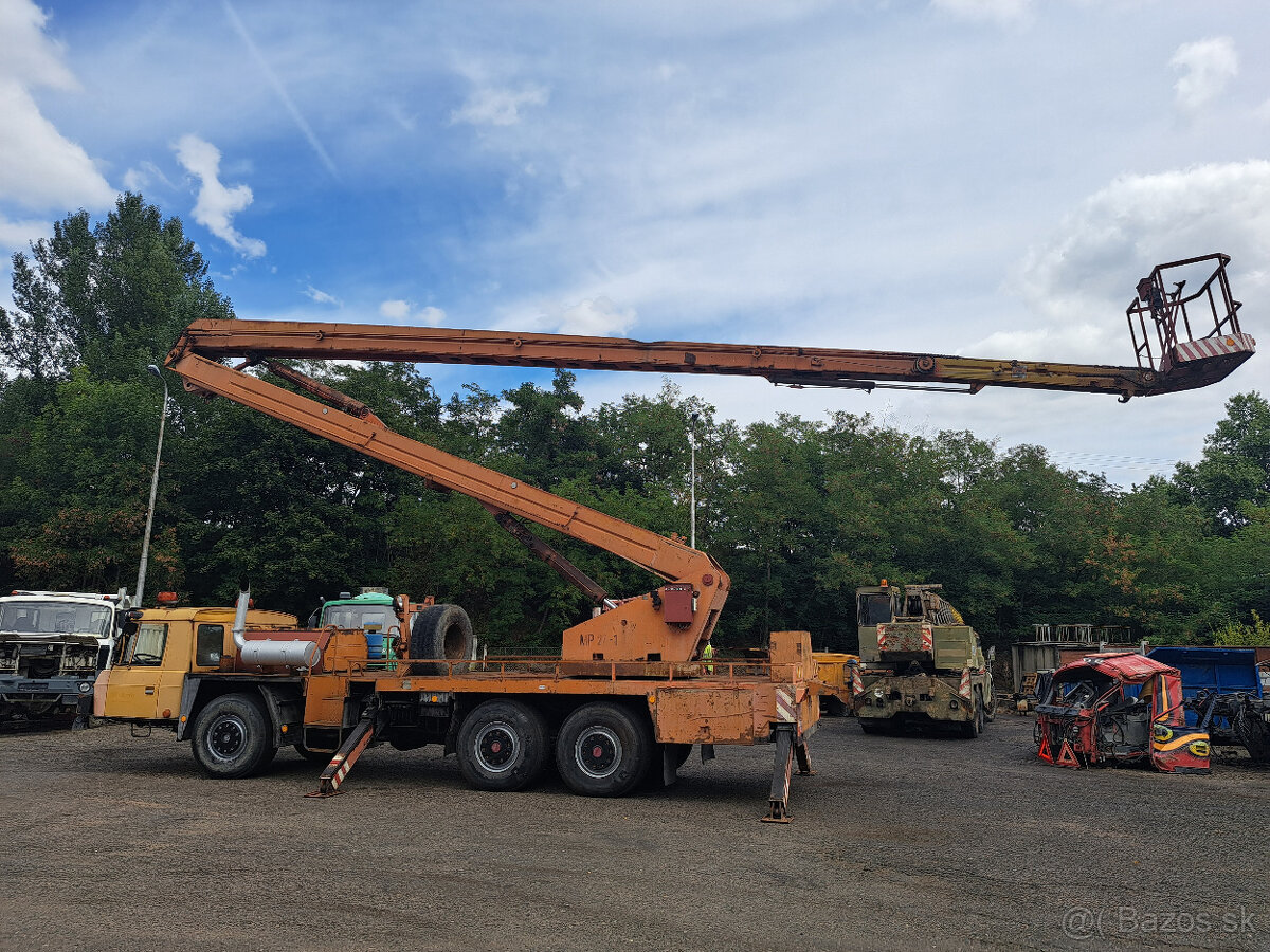 Montážní plošina Tatra 815 MP 27 - 8