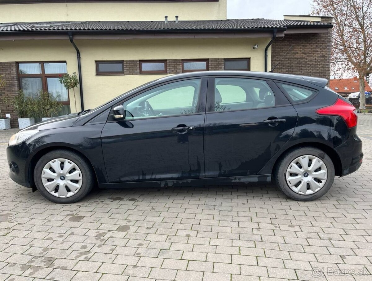 Ford Focus 1.0 EcoBoost - 8