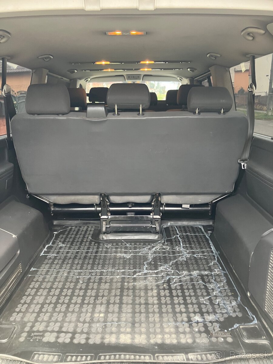 Volkswagen Caravelle 2.0TDi 103 kW - 8