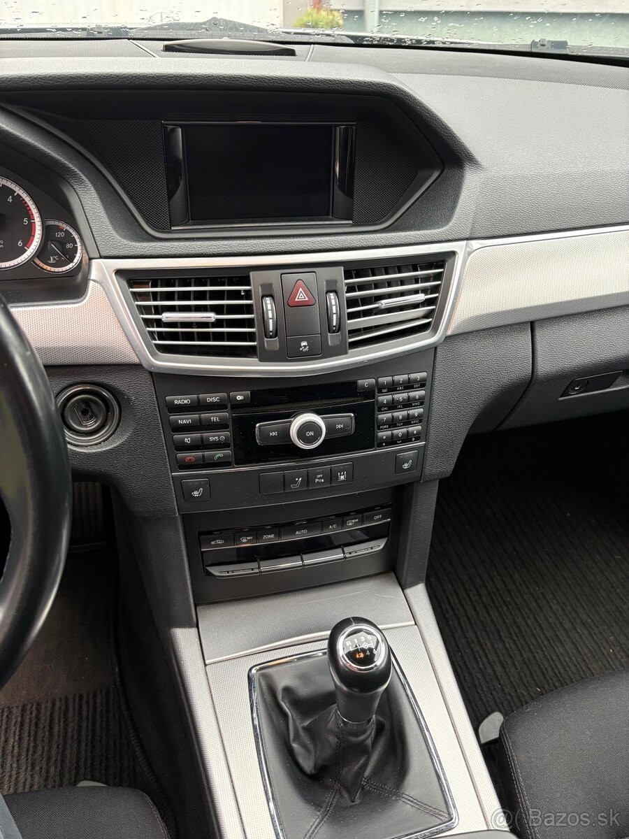 Mercedes-Benz E trieda E220 CDI T-Modell (W212) - 8