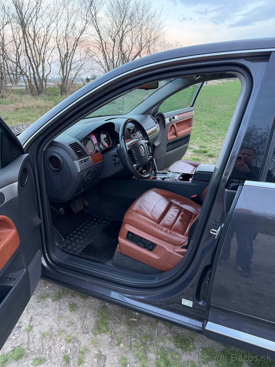 Volkswagen Touareg 3.0 V6 TDI - 8