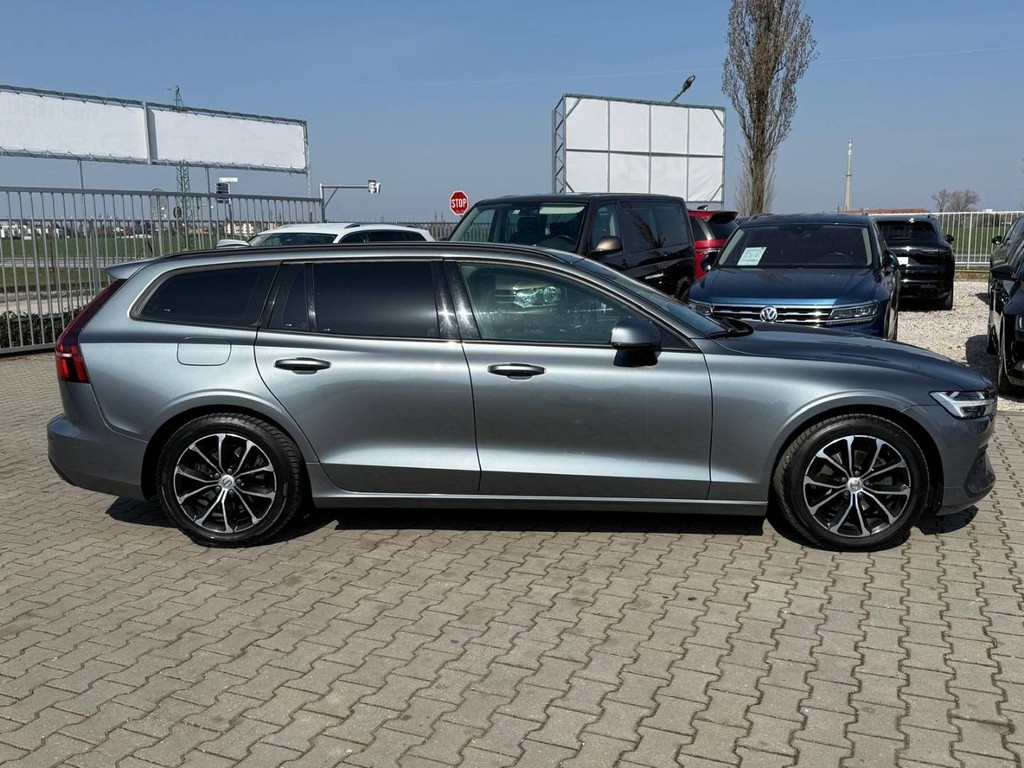 Volvo V60 D3 Momentum A/T - 8