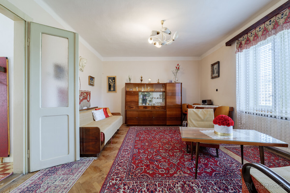 Na predaj 3-izb. rodinný dom, garáž a 30a pozemok | Moldava - 8