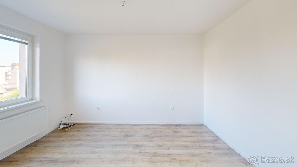 PINK Reality Na predaj útulný 4-izbový rodinný dom v Šali – - 8