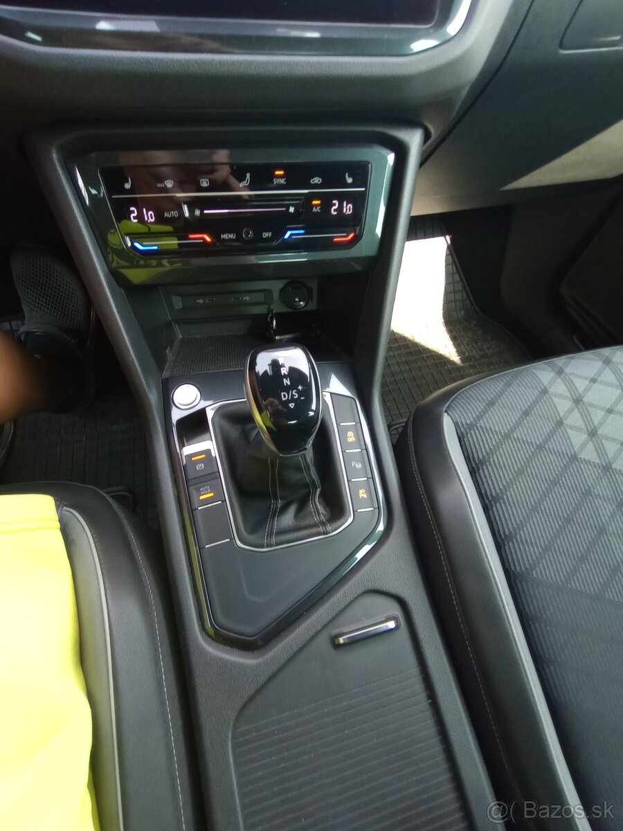 VW.Tiguan R-Line DSG - 8