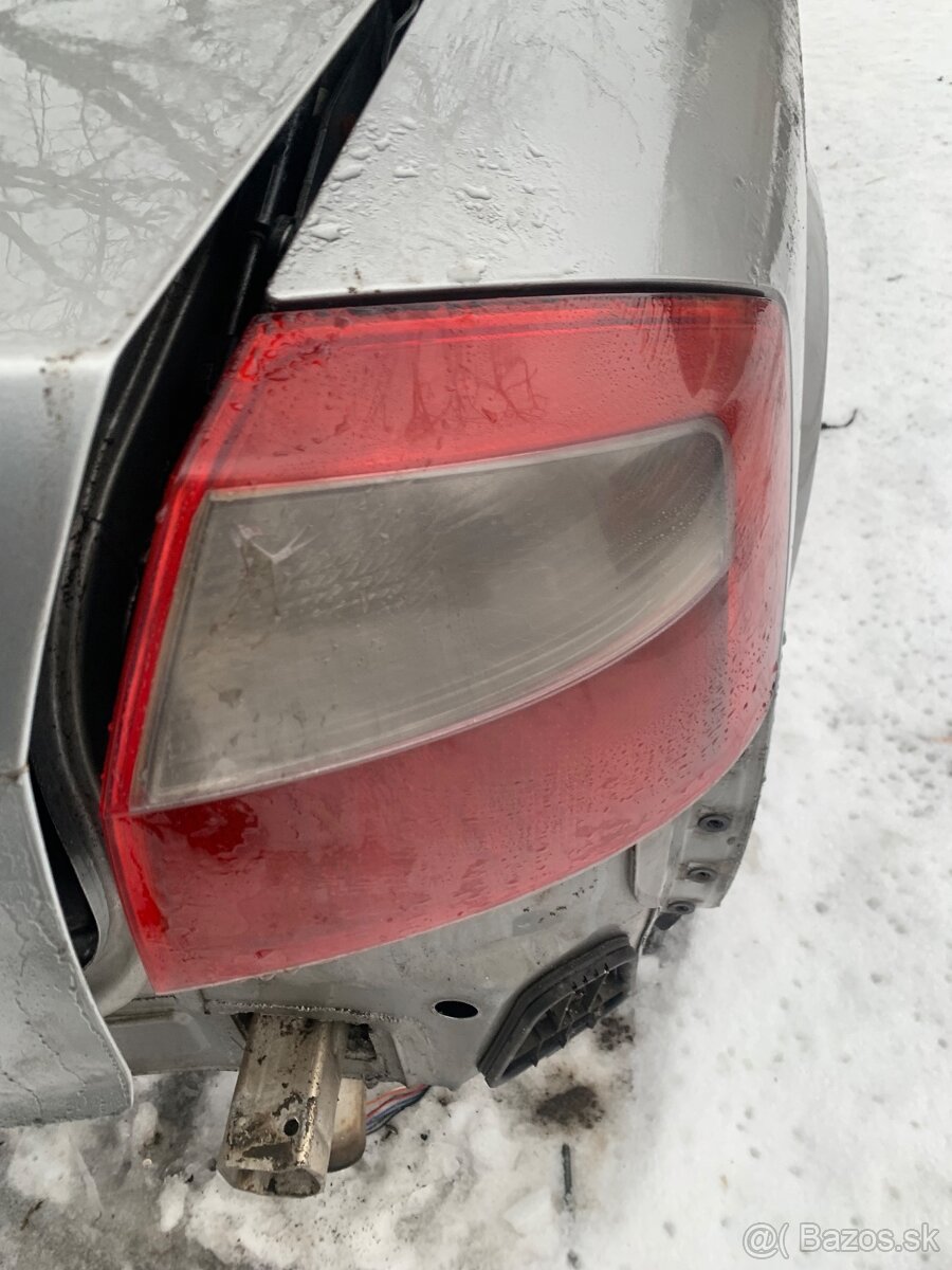 Audi a4 B6 2.5tdi 132 kw quattro - 8