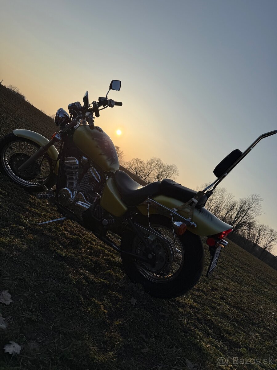 Honda Shadow 600 C - 8