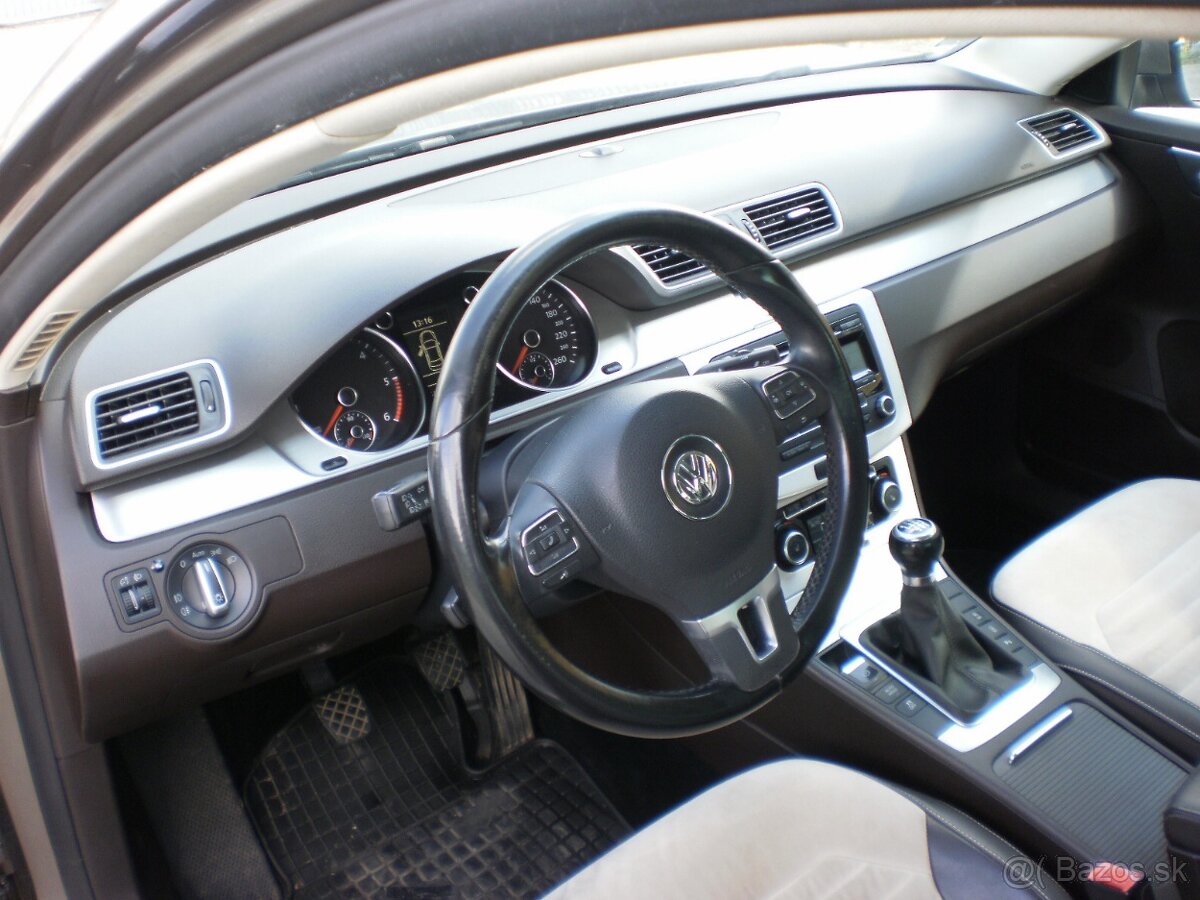 Volkswagen Passat 2,0TDi, 103kW, M6,sedan r.2011 - 8