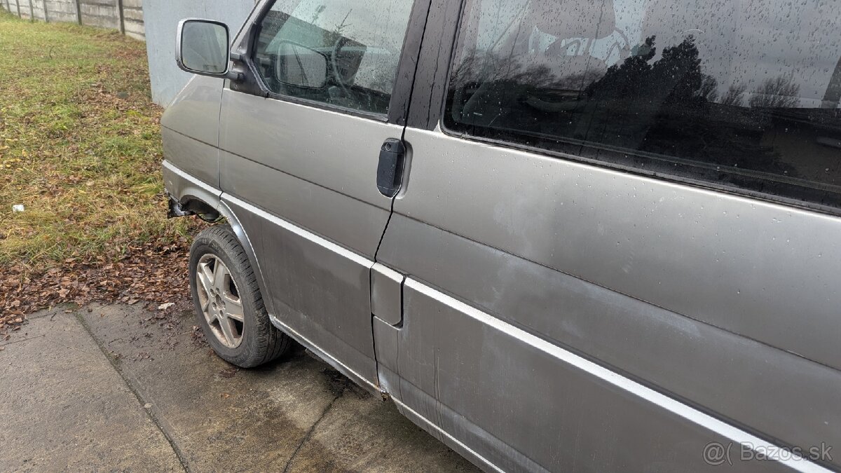 Rozpredám T4 caravelle 2.5 TDI 111kw - 8