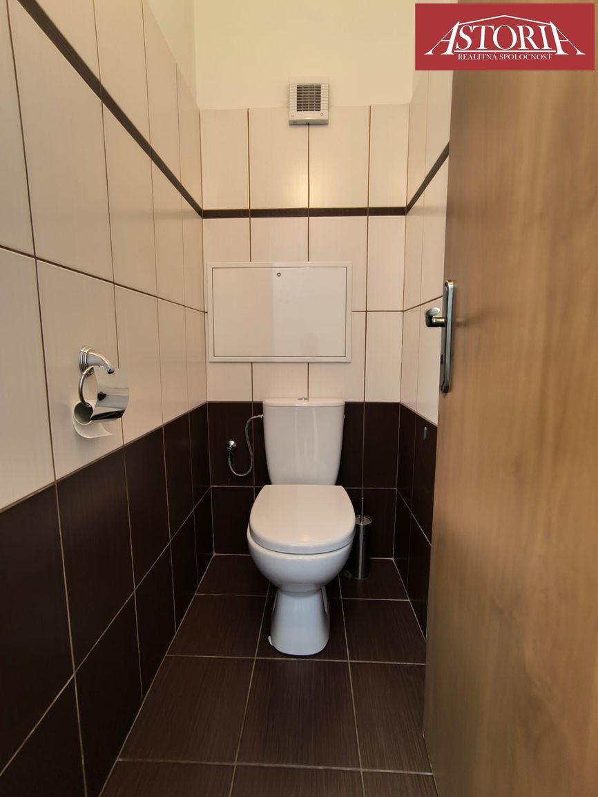 PREDAJ - moderný 4-izbový mezonet - 122m2 - Vrútky - 8