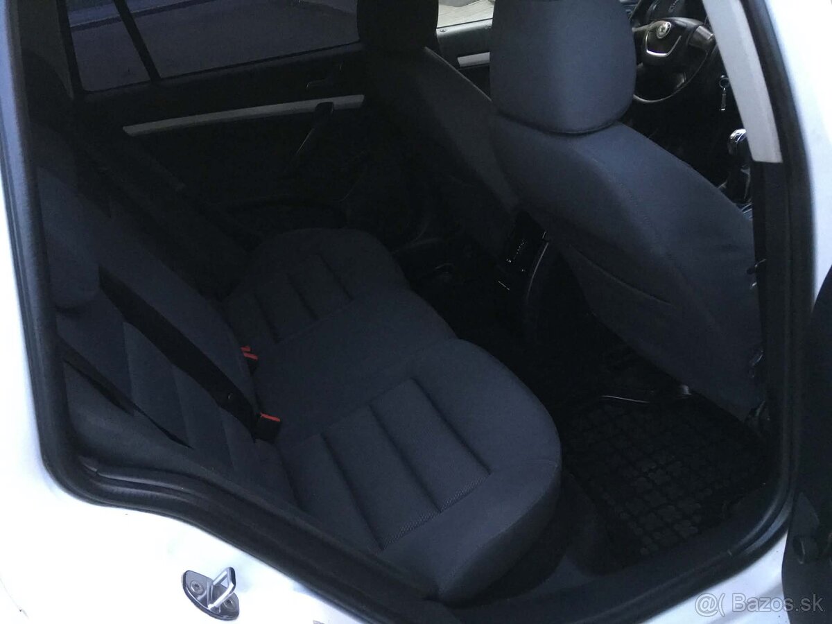 Škoda Octavia 2 Facelift 1.9 TDi 77Kw - 8