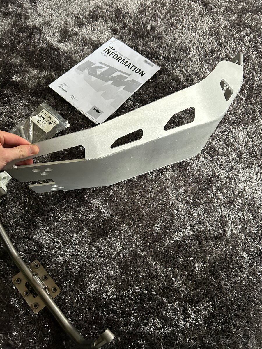 Ktm 1X90 ADV kryt motora powerparts - 8