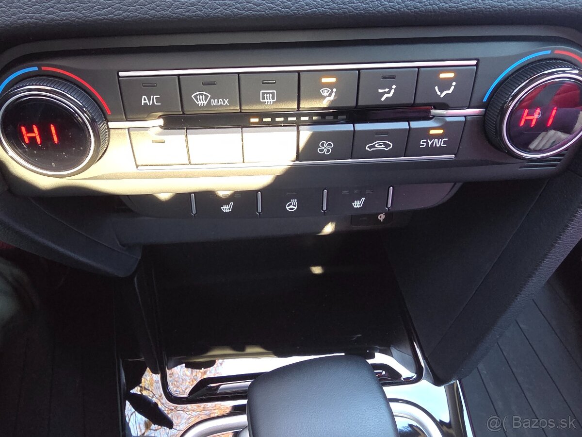 Kia Xceed 1.5 T-GDi - 8