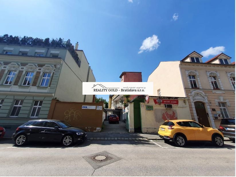 Investičná nehnuteľnosť - Polyfunkčný objekt v Starom Meste, - 8