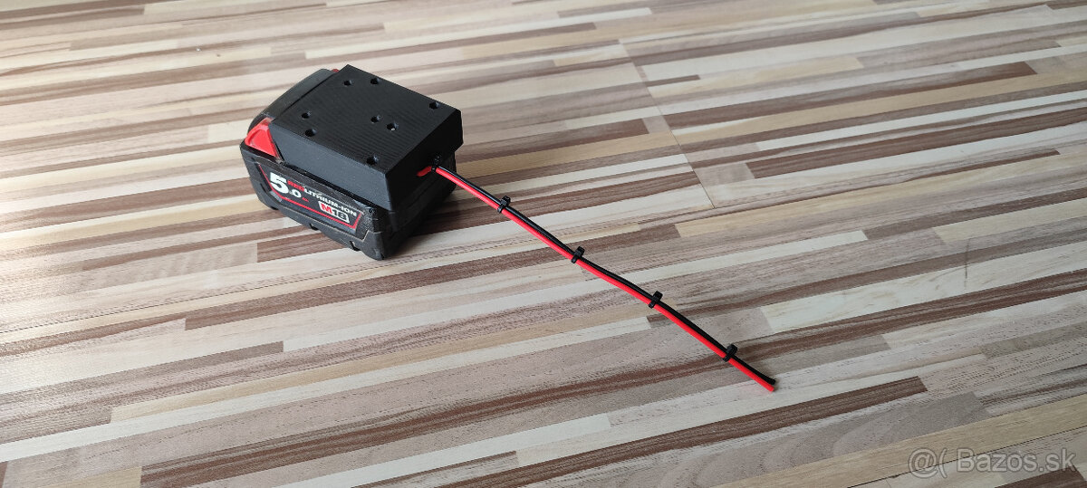 Adaptér batérie Milwaukee M18 - 8