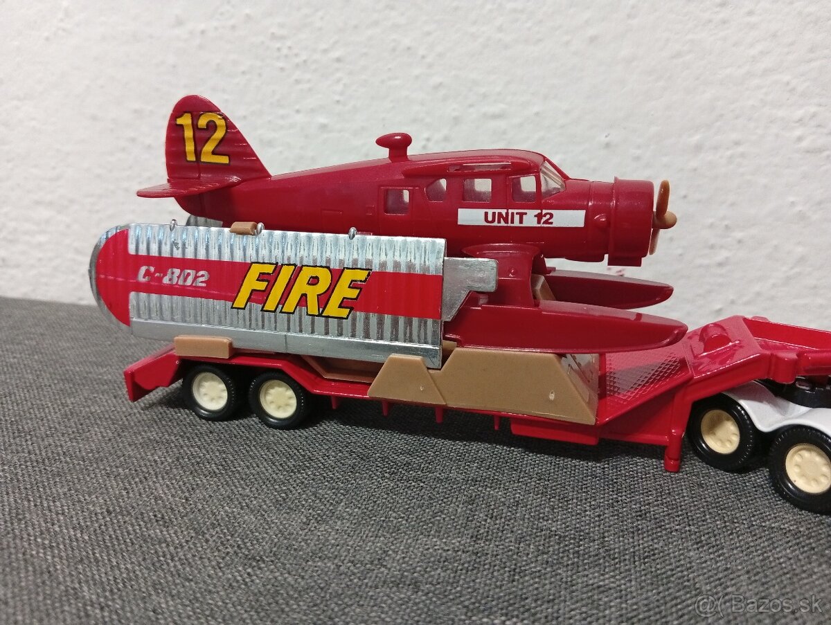 Matchbox Superkings K-134 Peterbilt Fire Plane Trans - 8