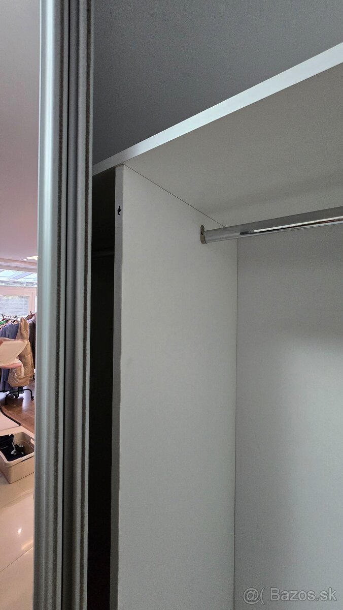 Vstavana skrina - 8