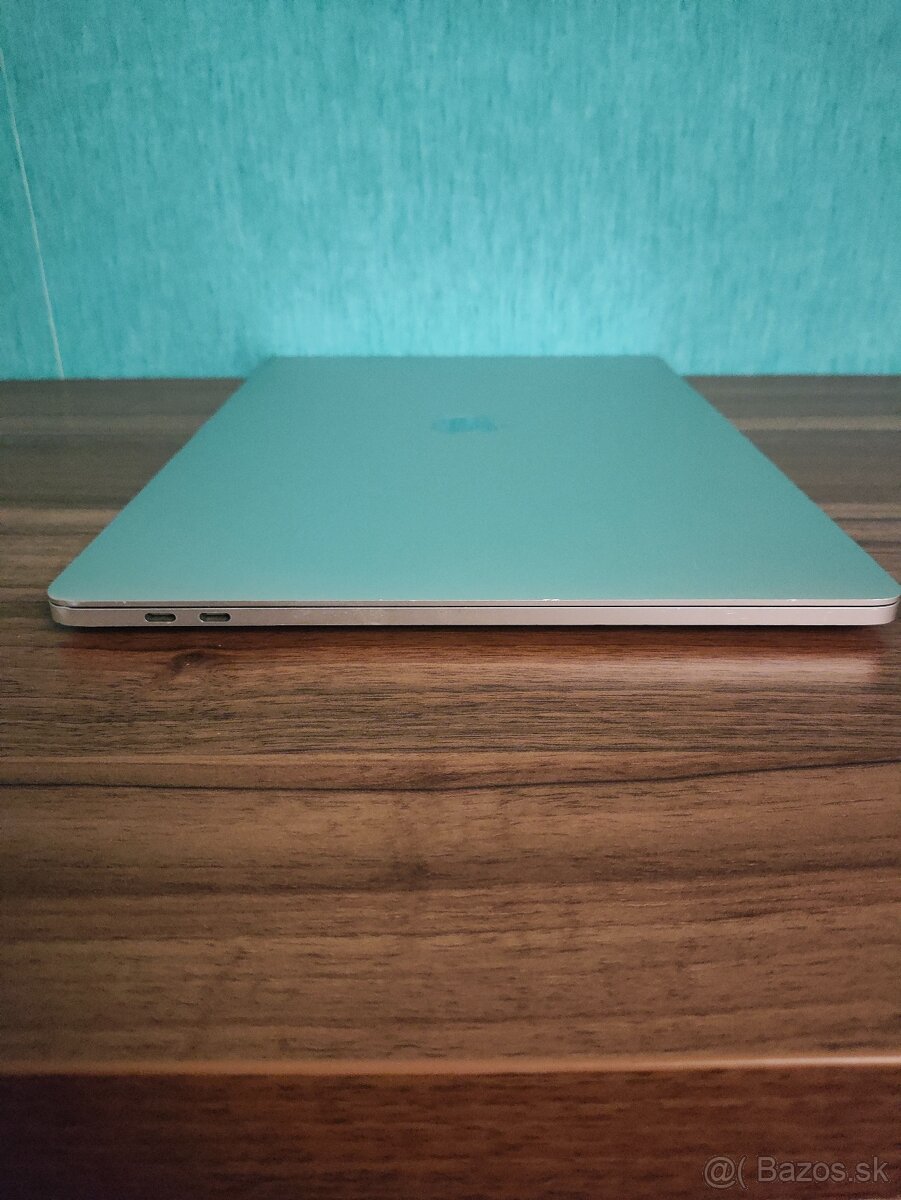 MacBook Pro 15 2016 | i7 • 16GB • 256GB⚡ - 8