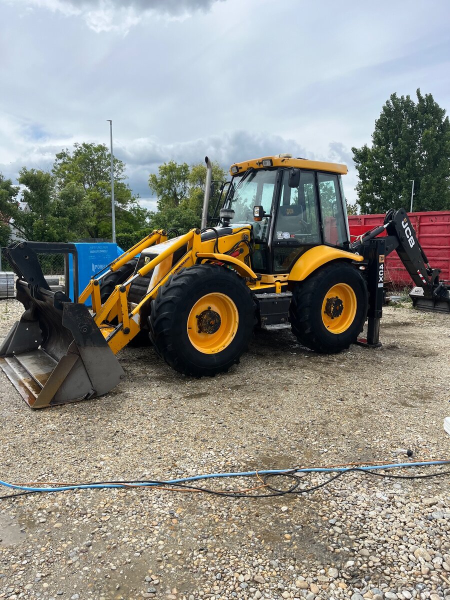 JCB 4CX - 8