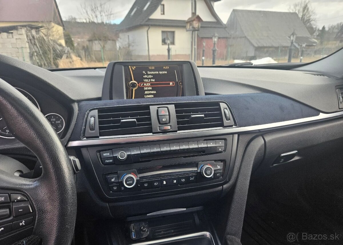 BMW 328i - 8