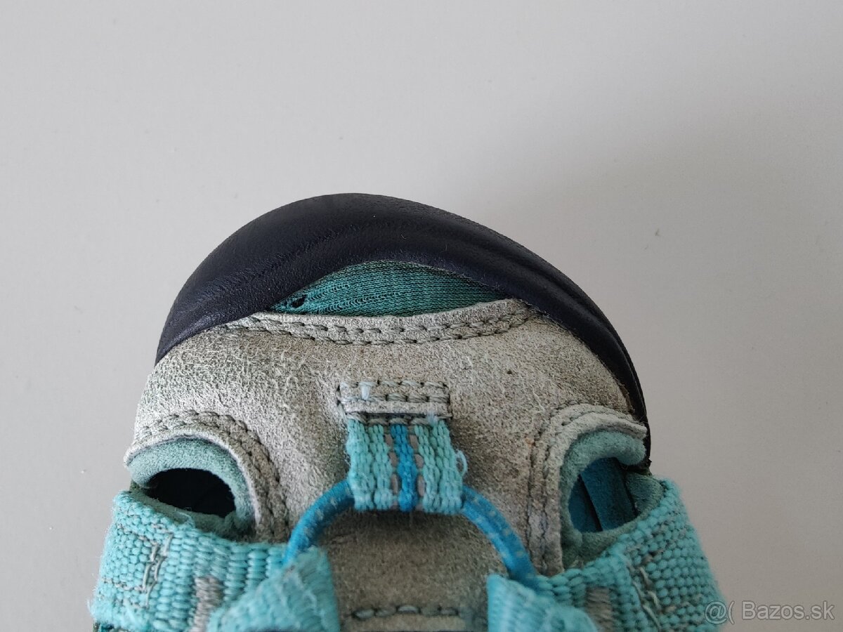 Sandále Keen CNX veľ. 32/33 - 8