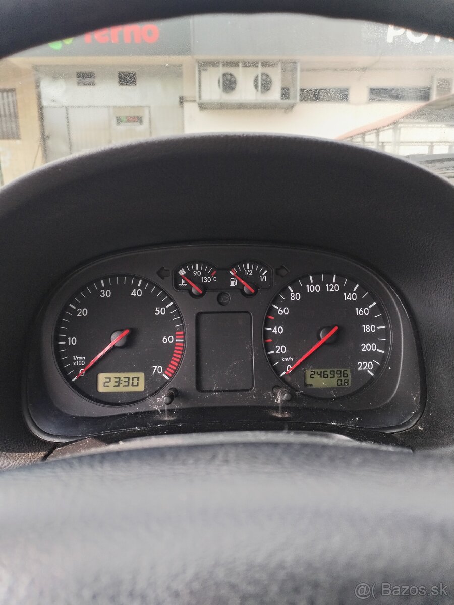 Volkswagen golf 4 1.4 55kw - 8