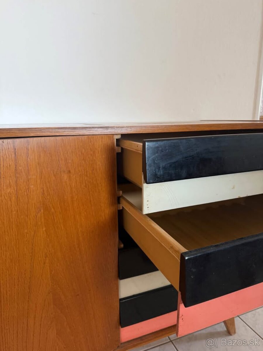 Predám dve komody 300€/ks Dizajnér: Jiroutek Jiří - 8