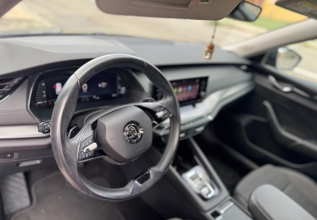 Škoda Octavia Combi 2.0 TDI SCR Ambition DSG - 8