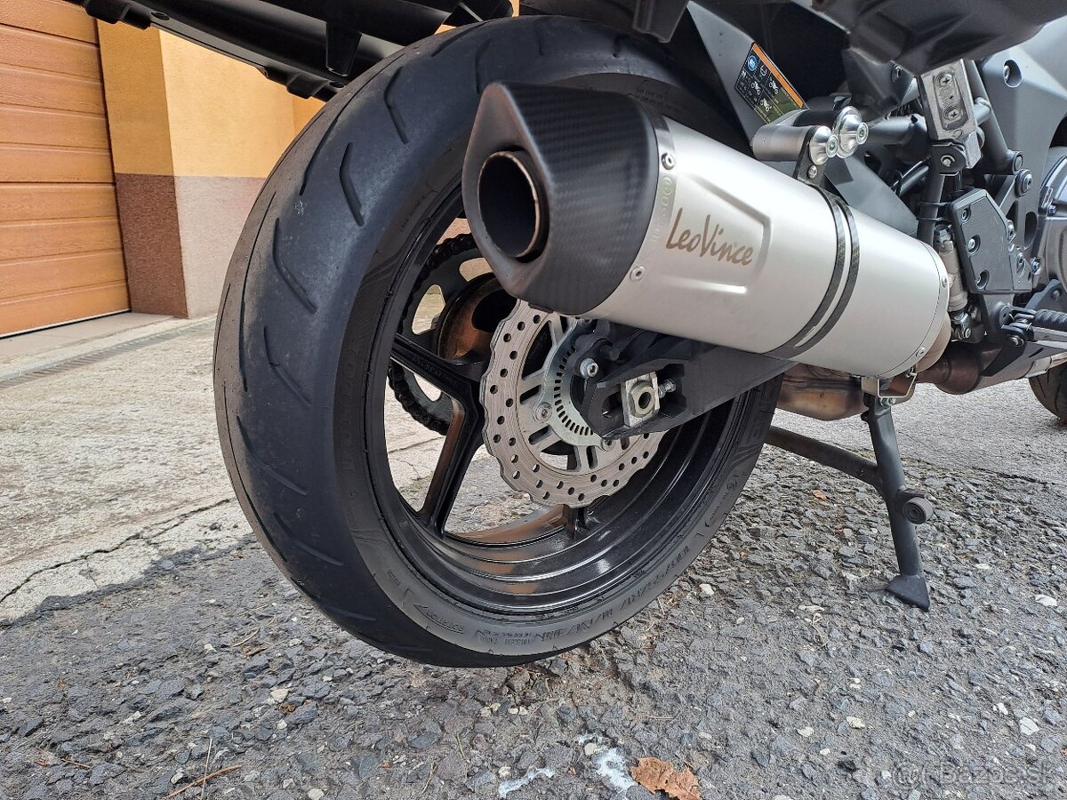 Kawasaki Versys 1000 S - 8