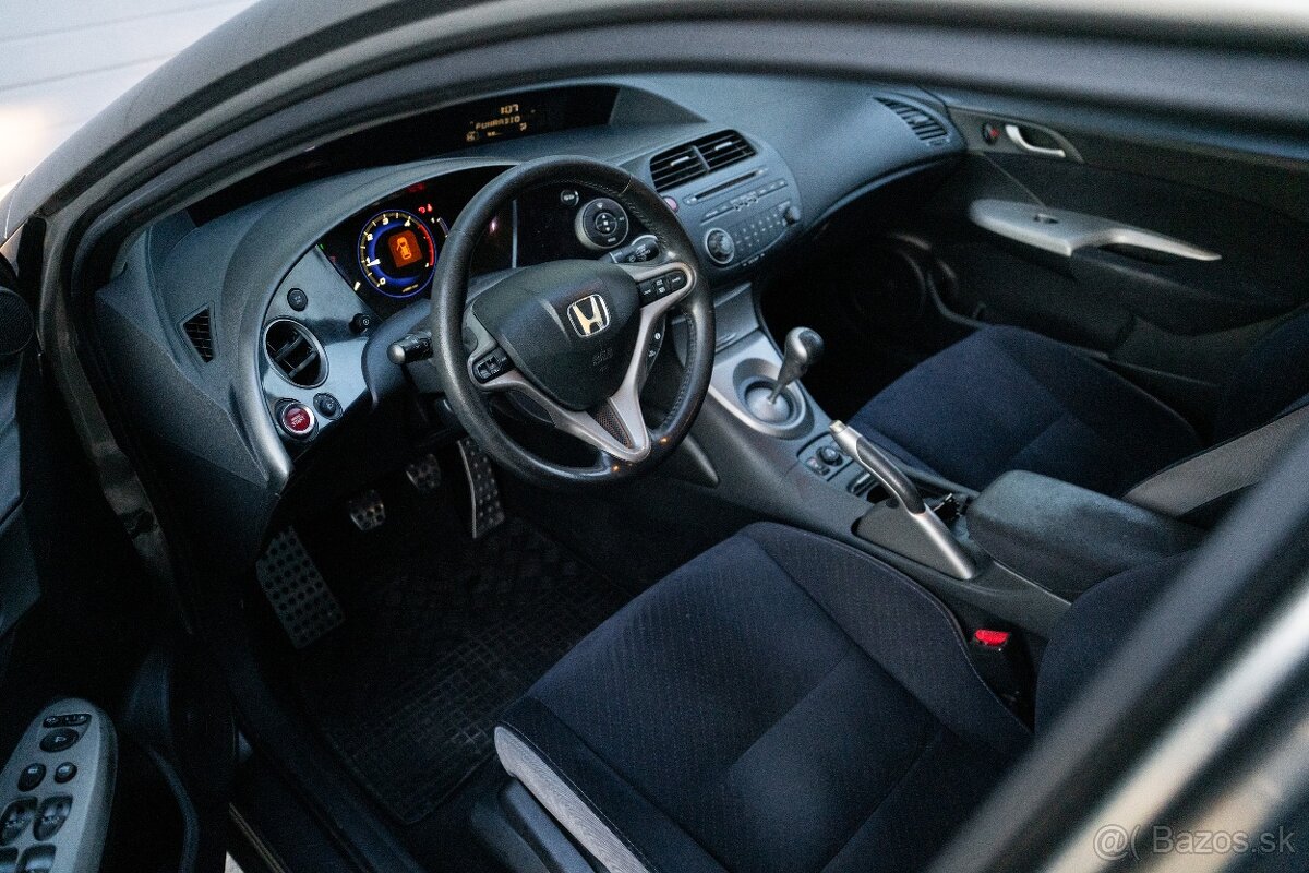 Honda Civic 2.2 CTDI - 8