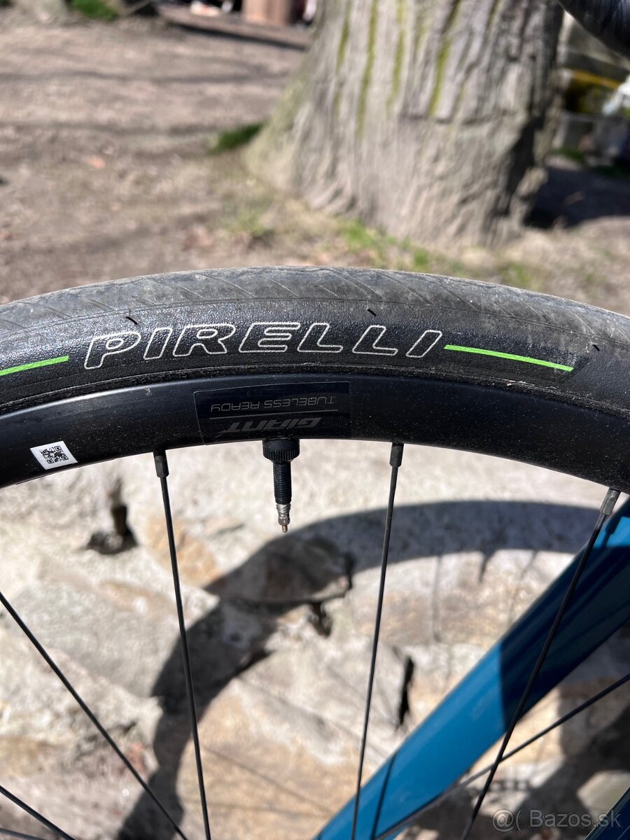 Giant Defy Advanced 2 M/L - 8