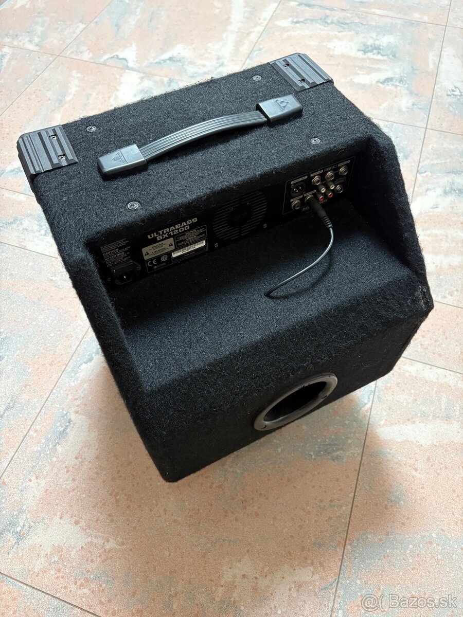 Basové kombo Behringer Ultrabass BX1200 - 8