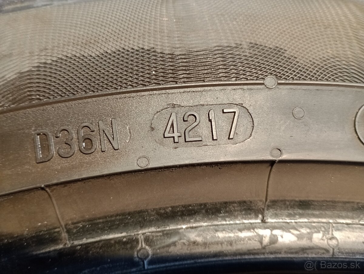 Predam 2ks pneu 235/45/r19 zimne 99V Continental - 8