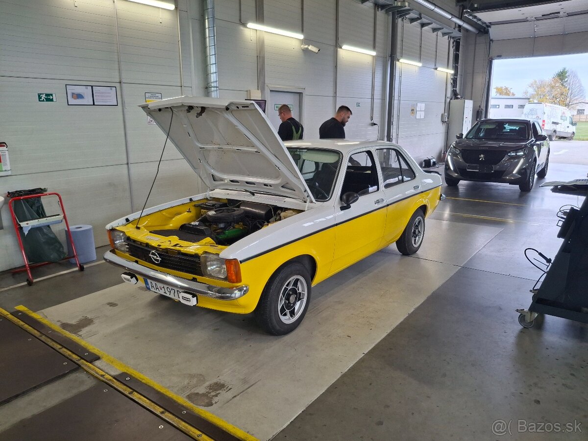 Veterán Opel Kadett 1,0 benzín 1979 - 8