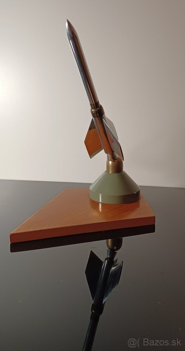 Raritka staré kovové tažítko ,pero v tvare rakety, - 8