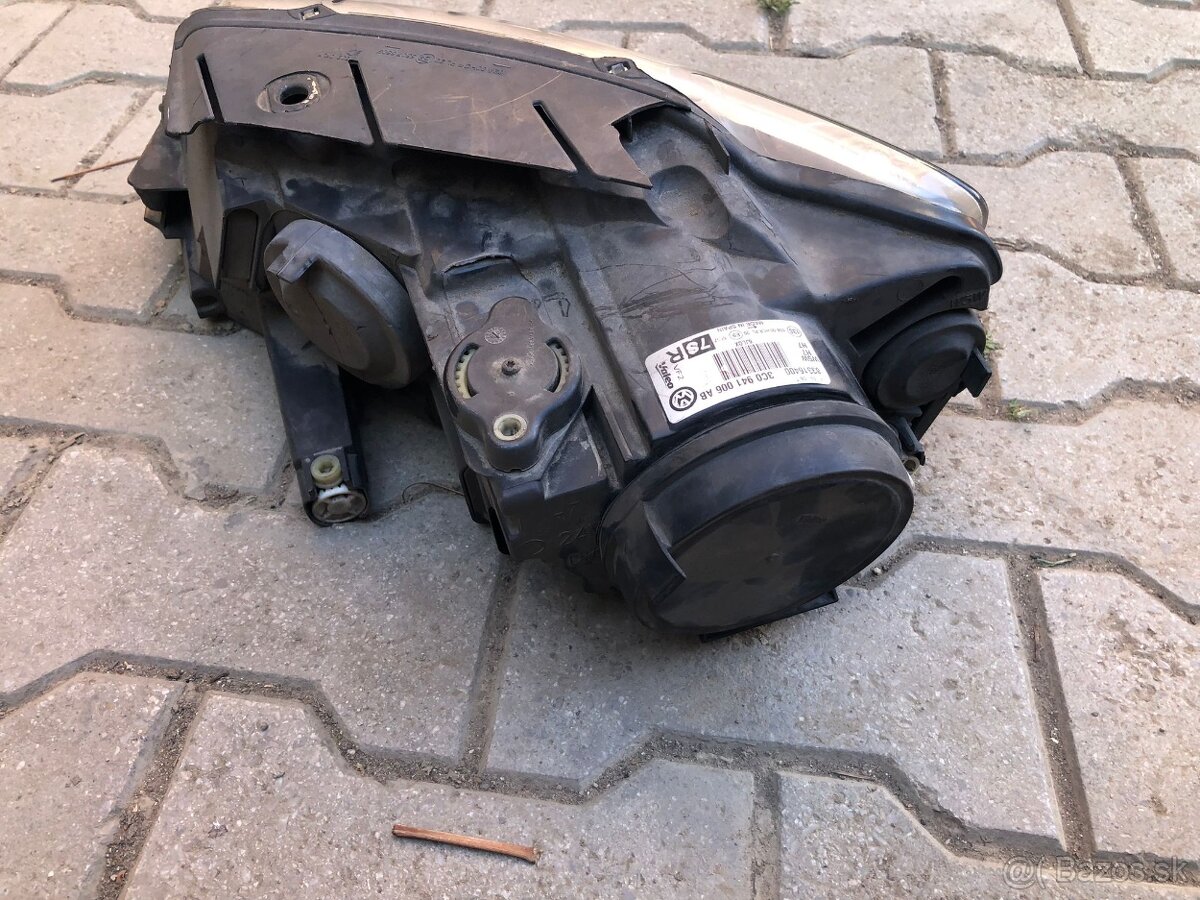 VW-PASSAT B6 05-10 prave predne svetlo - 8