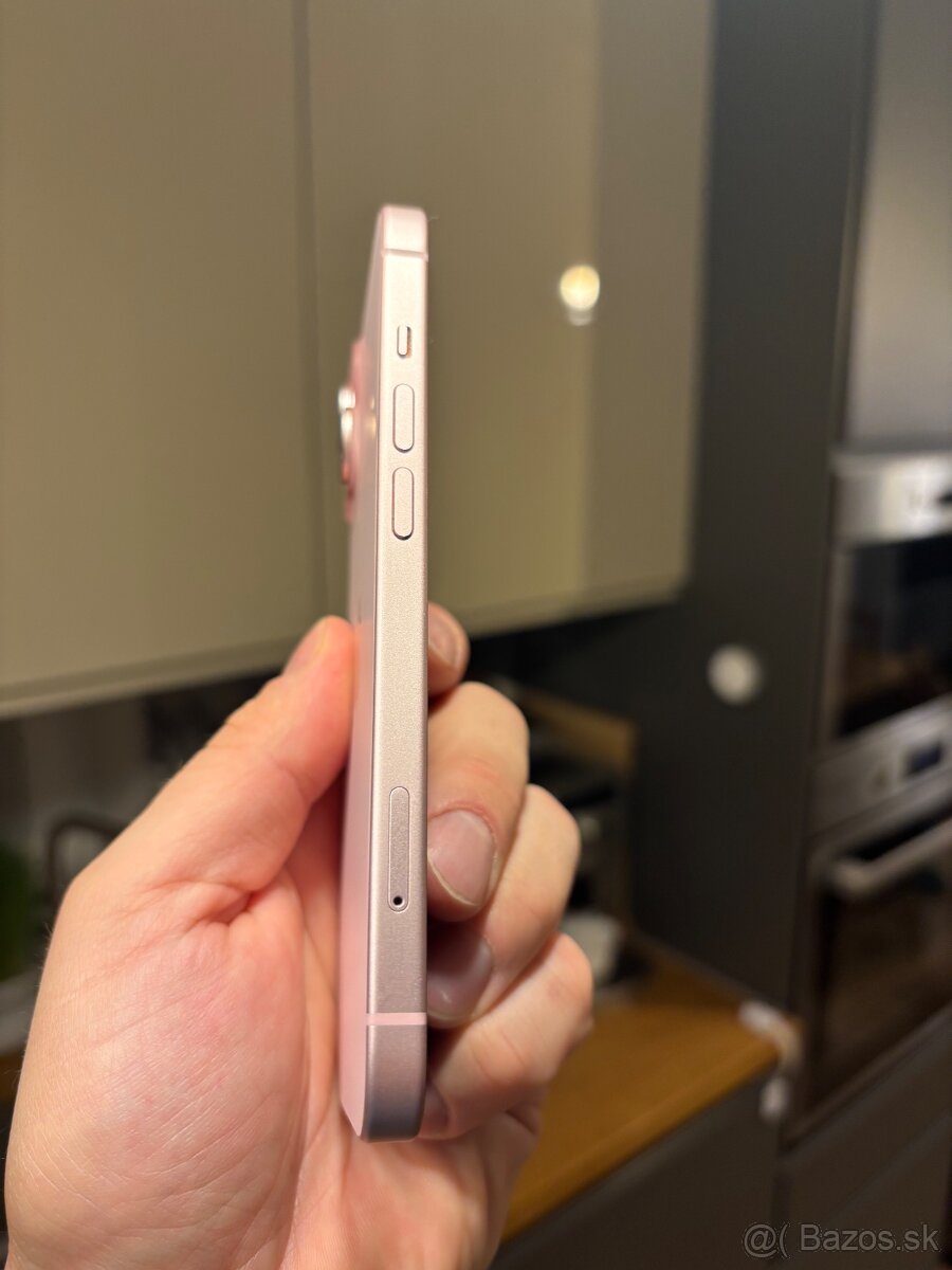 Apple iPhone 15, 128Gb - 8