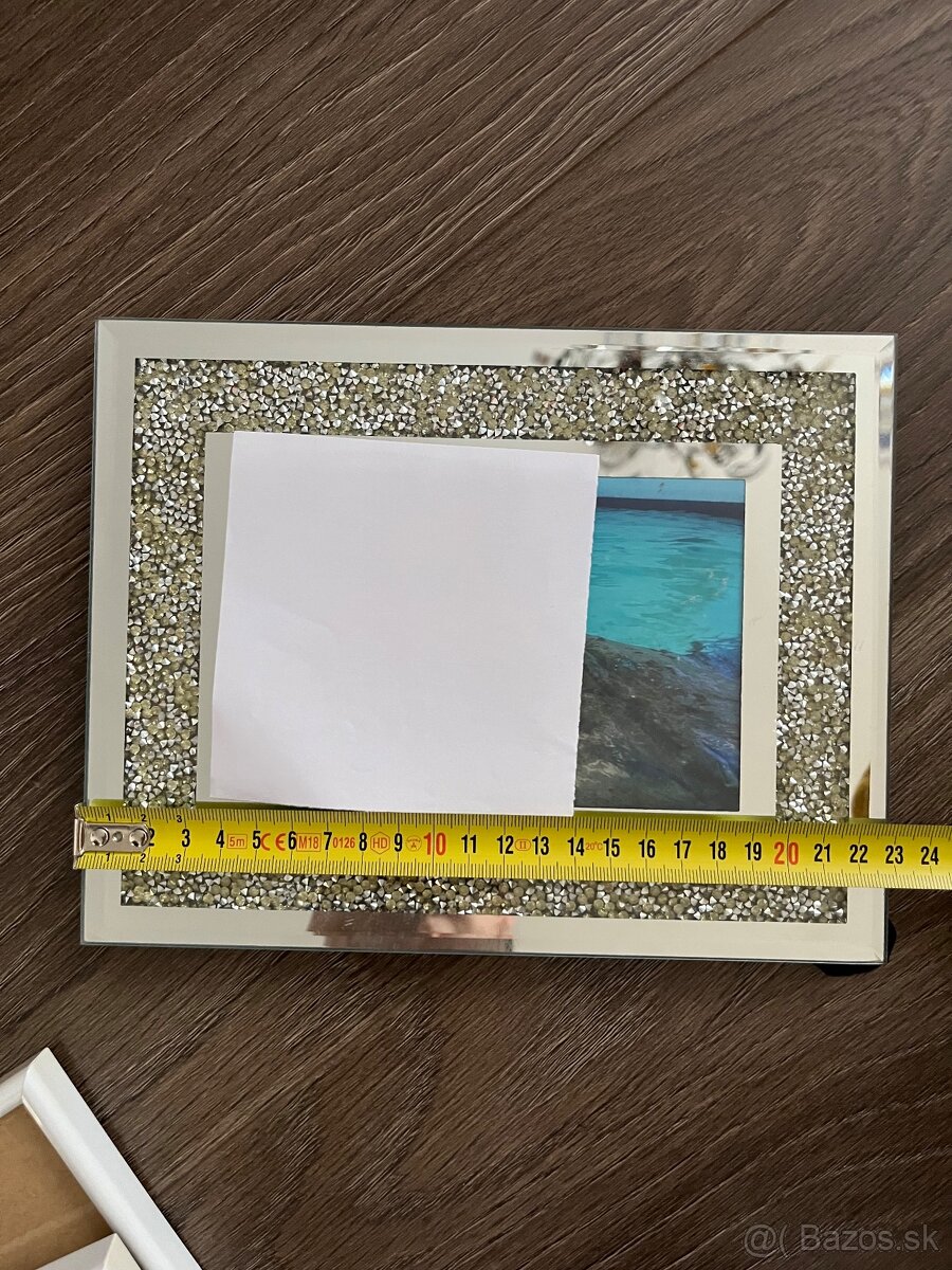 9ks fotoram, fotoramcek, ram na fotky rozne velkosti 9x13, 1 - 8