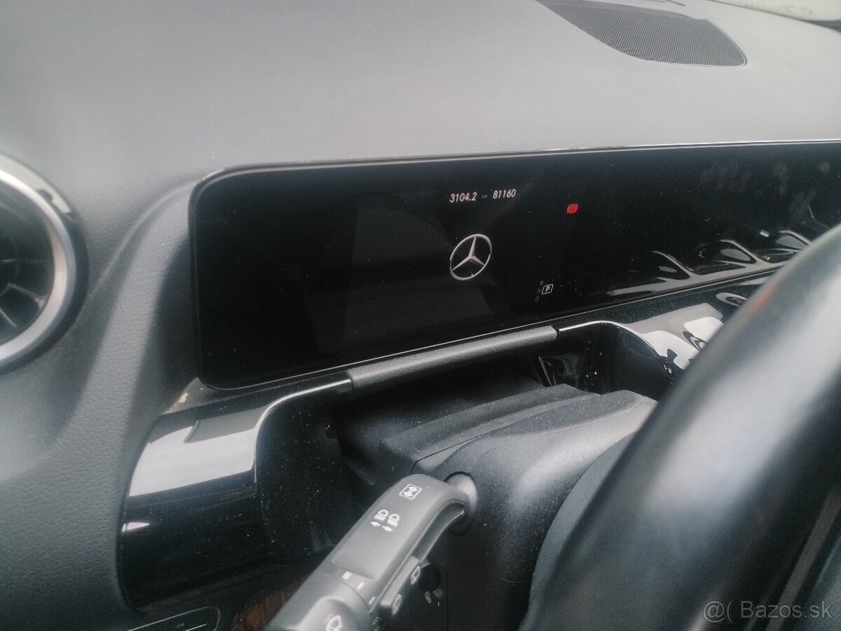 MB GLA 200d 4 MATIC ročník 10/22 - 8