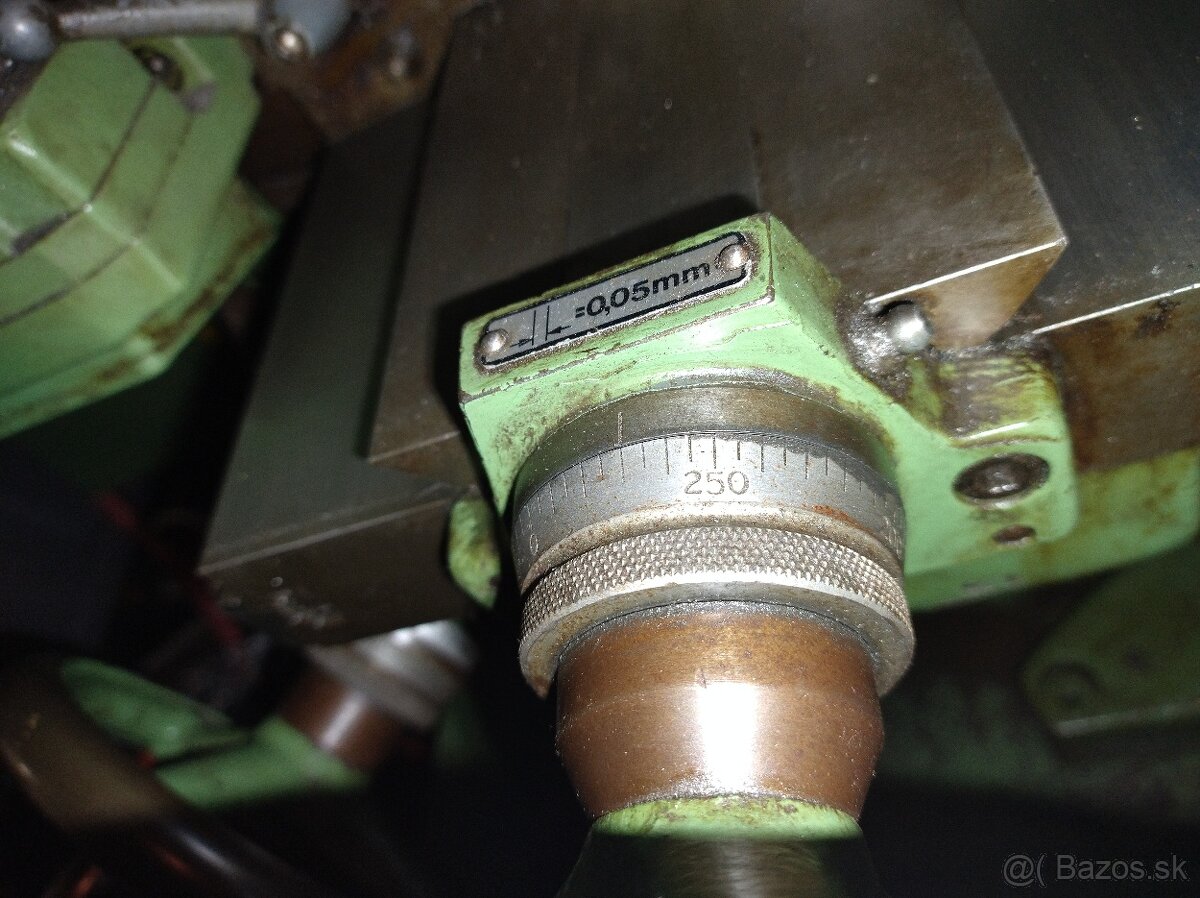 Frezka Hermle FW800, nastrojarksa frezka - 8