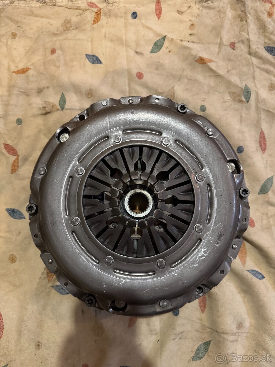 Zotrvačník + spojka Alfa Romeo 159 - 8