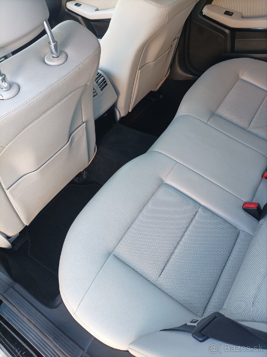 Mercedes E 250 4matic 7G Tronic - 8