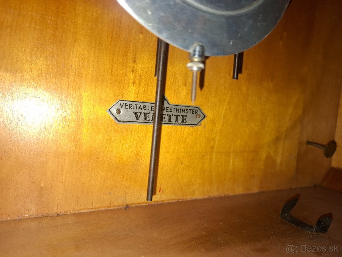 Predám funkčné starožitné štvrťbicie nástenné hodiny VEDETTE - 8