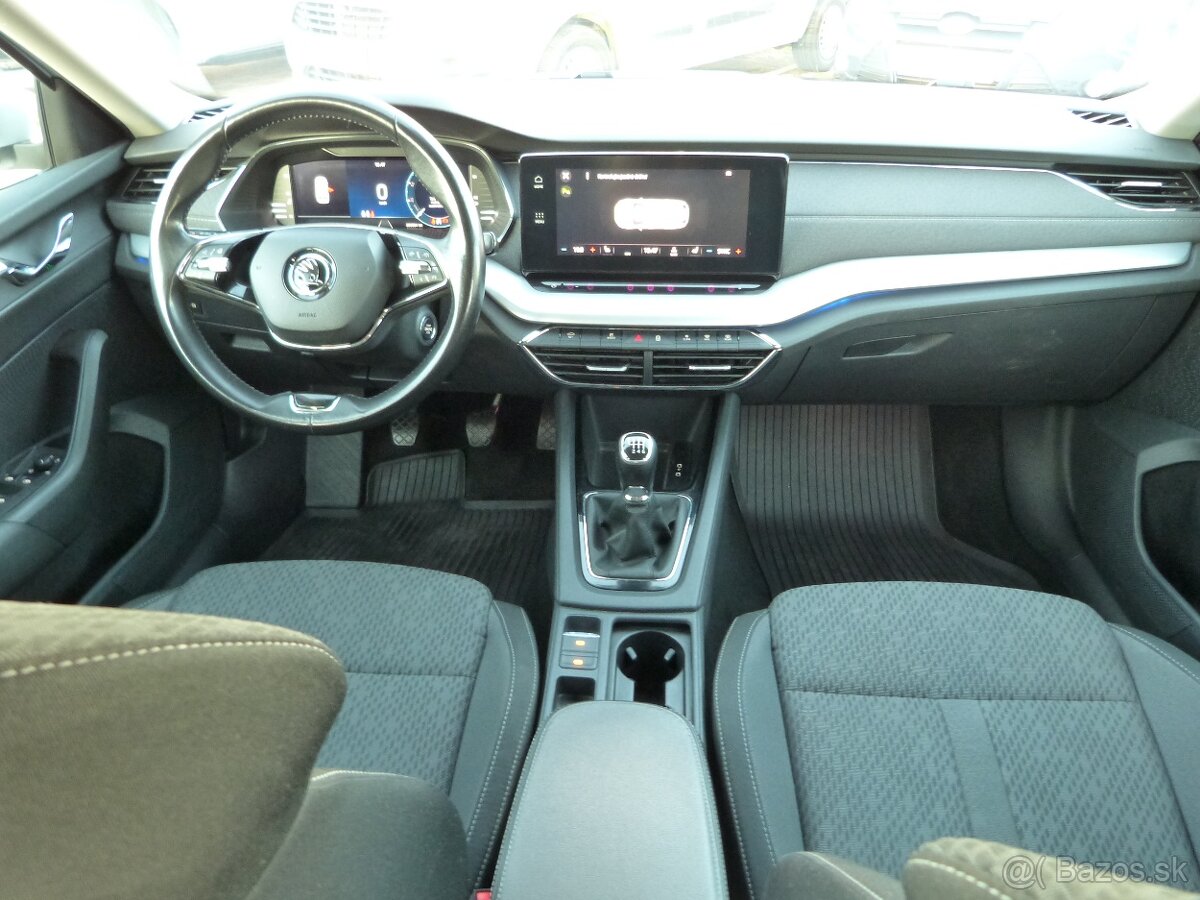 Škoda Octavia Combi 2.0 TDI SCR Style - 8