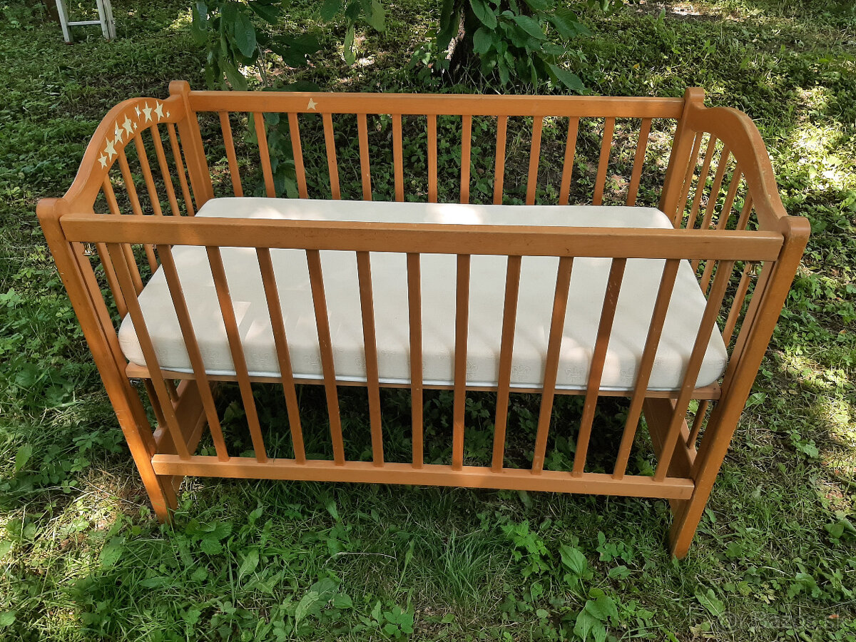 Predam drevenu detsku ohradku/postielku - 8